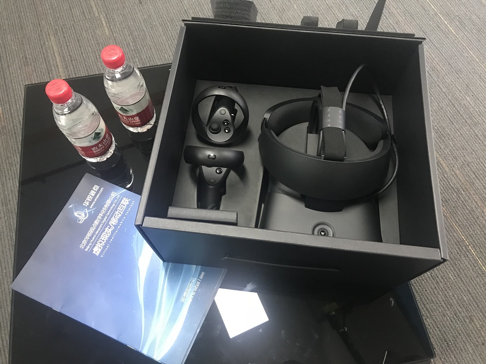 VR设备